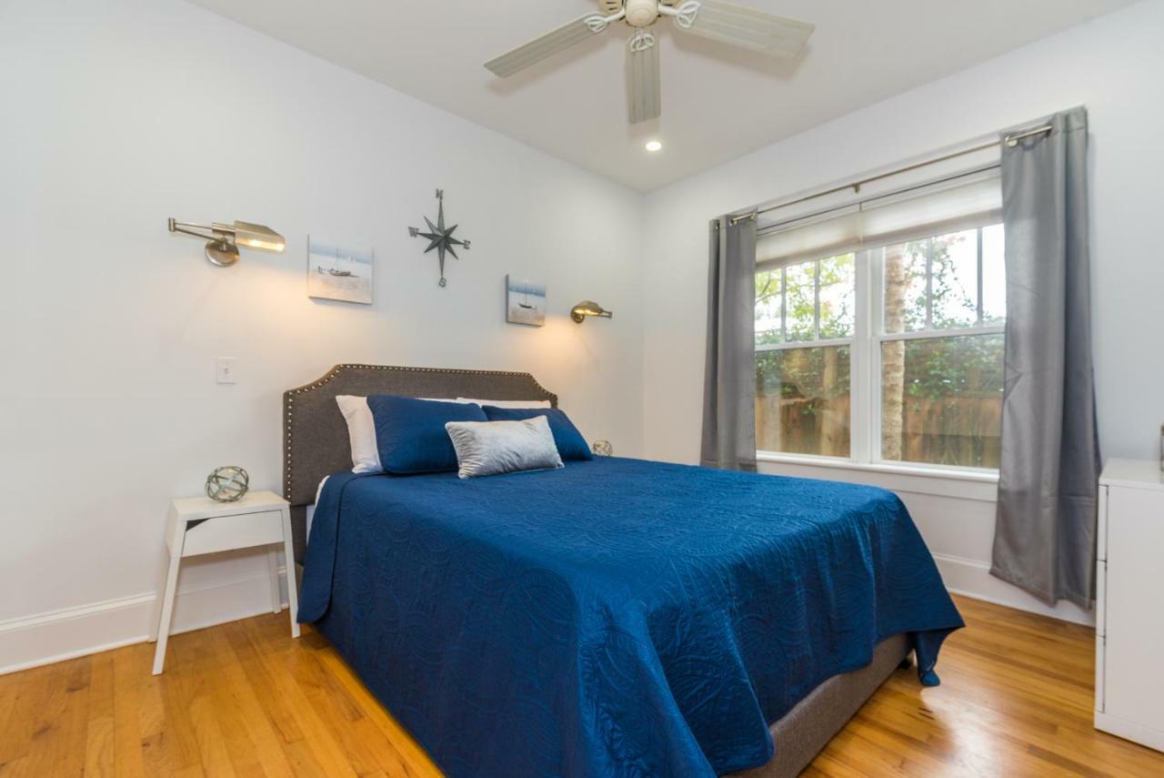 Las Casitas - Azul - Walk To Downtown!