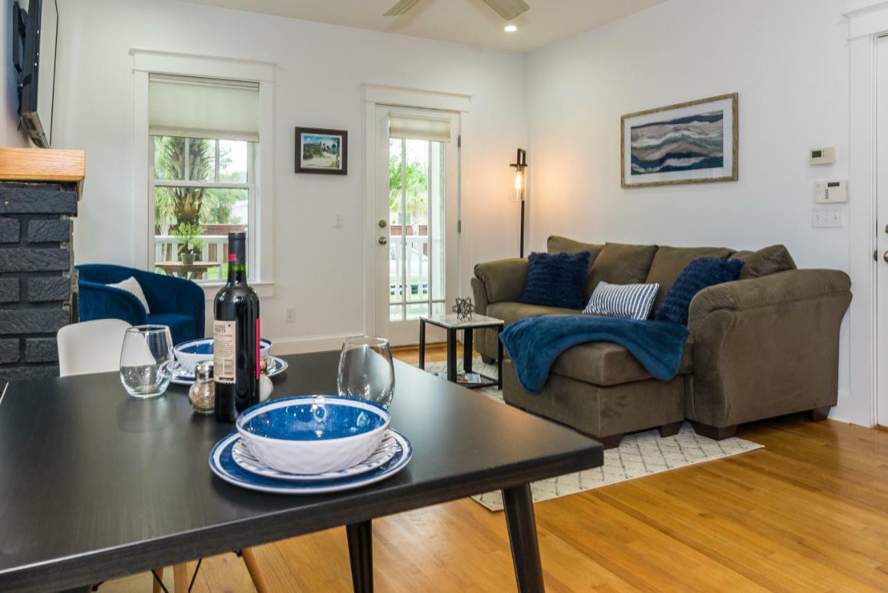 Las Casitas - Azul - Walk To Downtown! Apartment *