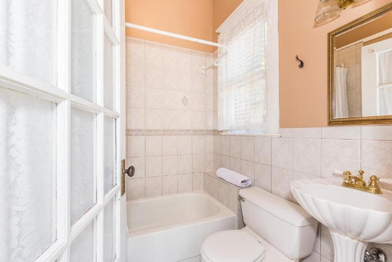 Bed & Breakfast Old Powder House 3*
