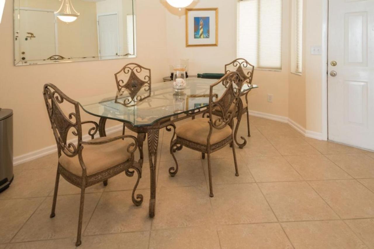 Holiday home Windjammer 302