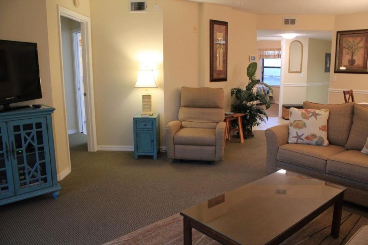 Ocean Village Club R18