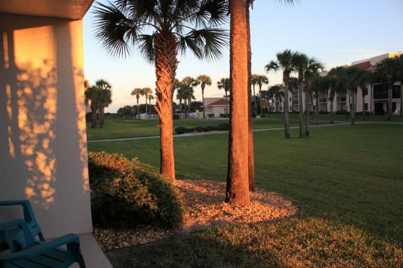 Ocean Village Club R18 *