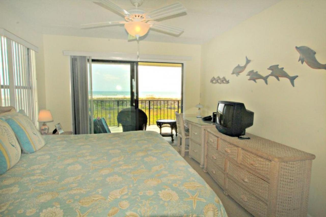 Holiday home Island South 05