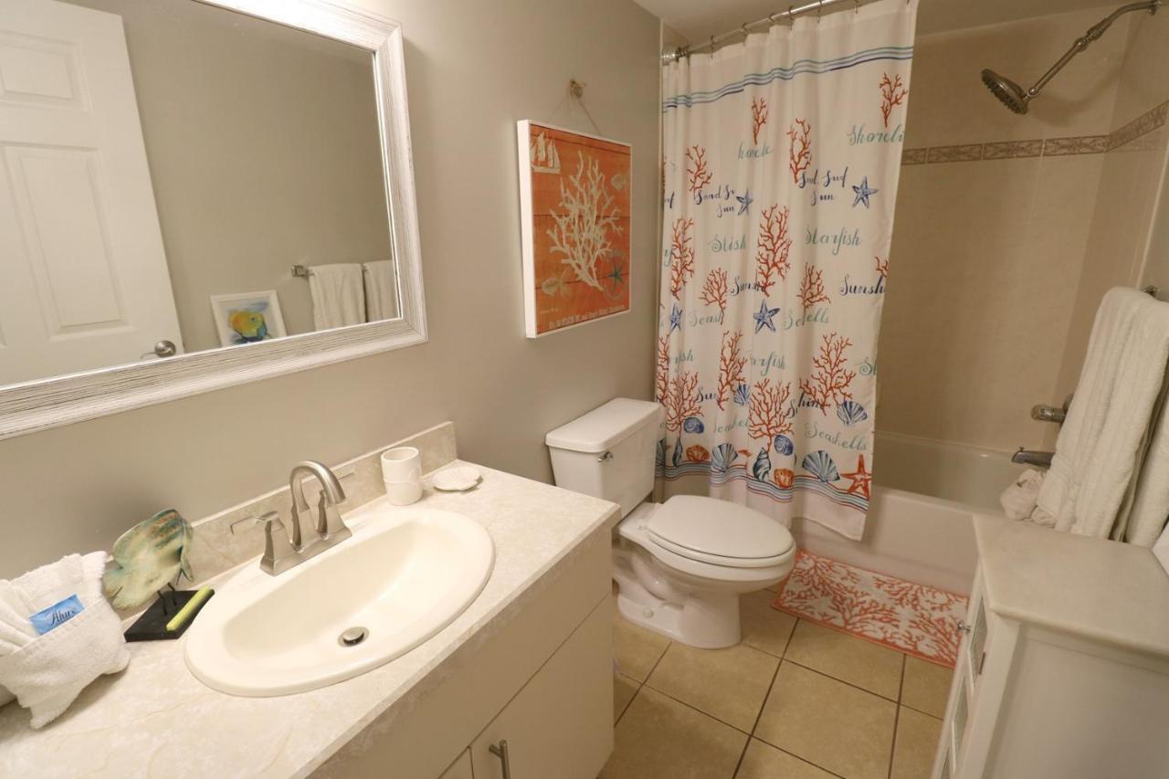 Holiday home Ocean Village Club R25