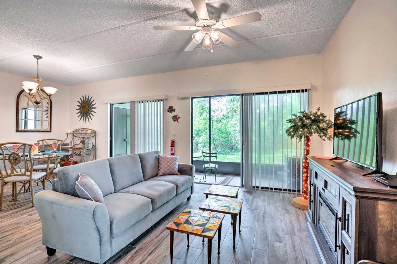 St Augustine With Screened Porch, Pool Access!