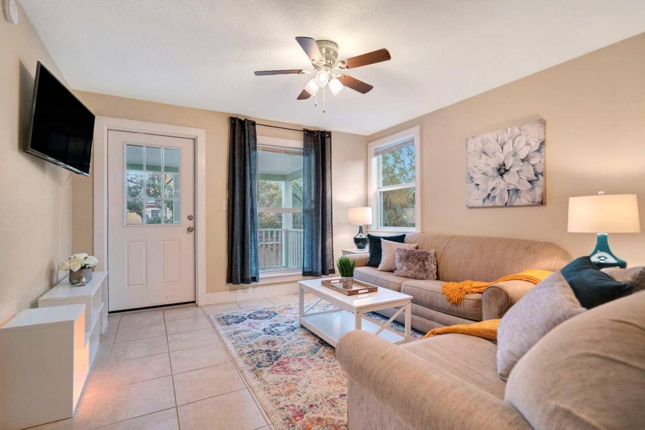 Heart Of Downtown St. Aug, Walk Everywhere! Holiday home