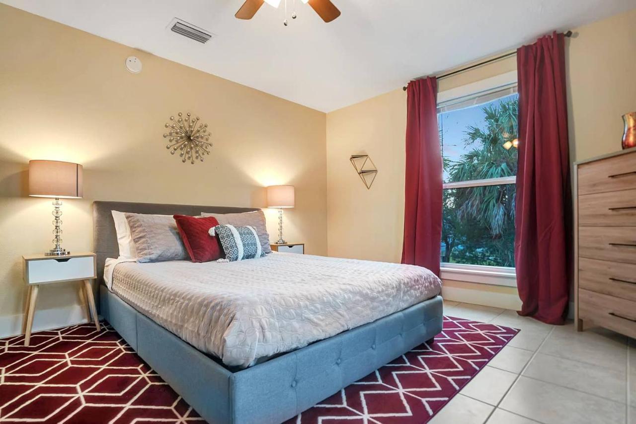 Heart Of Downtown St. Aug, Walk Everywhere! Holiday home