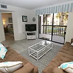 Ocean Village Club O23