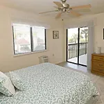 Ocean Village Club O23