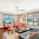 Eclectic Beauty, Heart Of Downtown St Aug