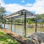 Pool + Hot Tub, Dock, Fishing, Near Beach!