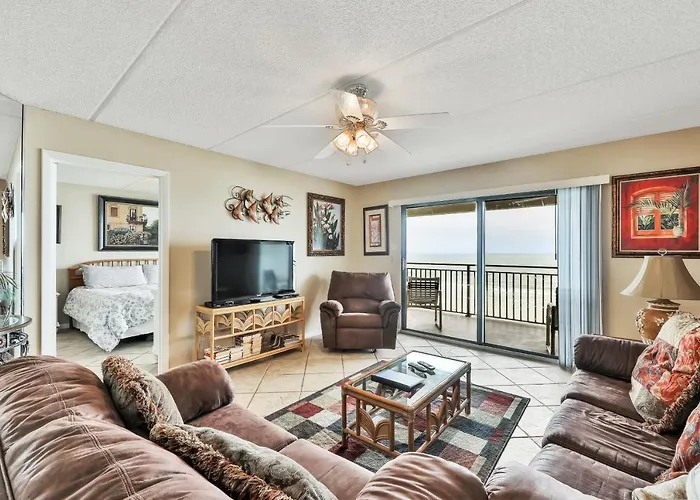 Oceanfront Windjammer Getaway