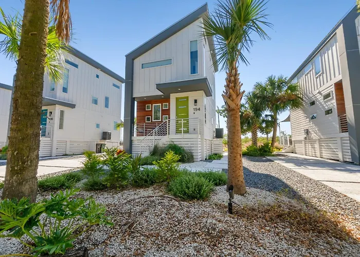 194 Riberia - Downtown Waterfront Luxury Home