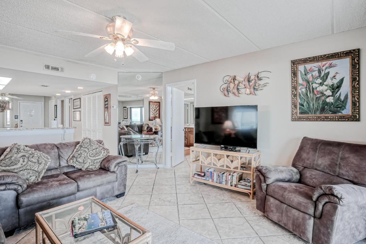 Apartment Oceanfront Windjammer Getaway