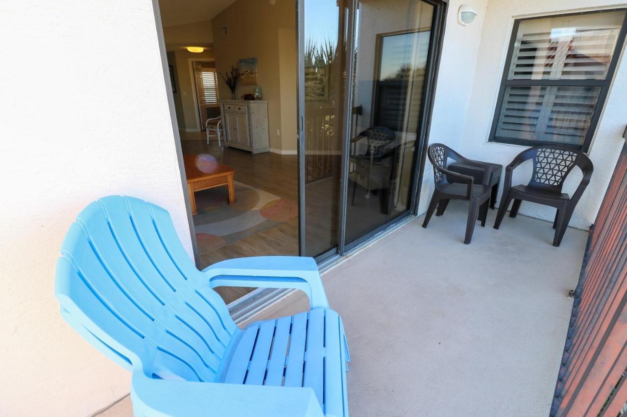 Ocean Village Club F33 *