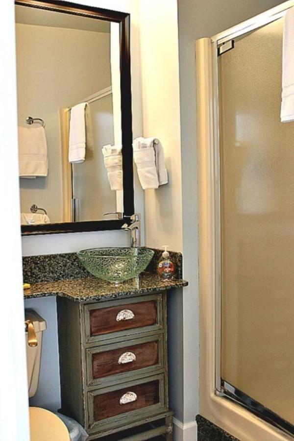 Guest house At Journey's End *