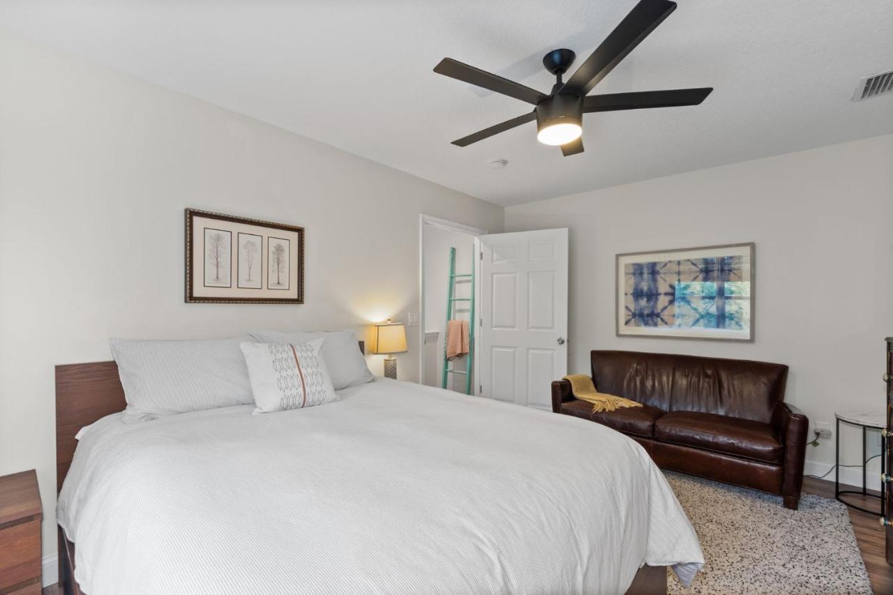 Casa de férias Castile Oasis - Minutes To Beaches & State Park