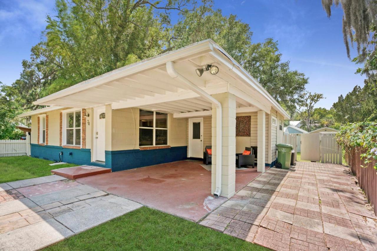 Holiday home Eclectic Beauty, Heart Of Downtown St Aug *