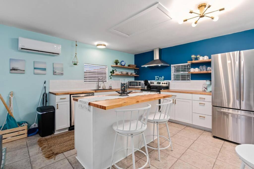 Crescent Bungalow C *