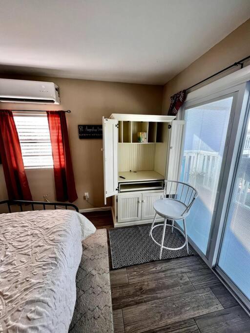 Crescent Bungalow C Holiday home