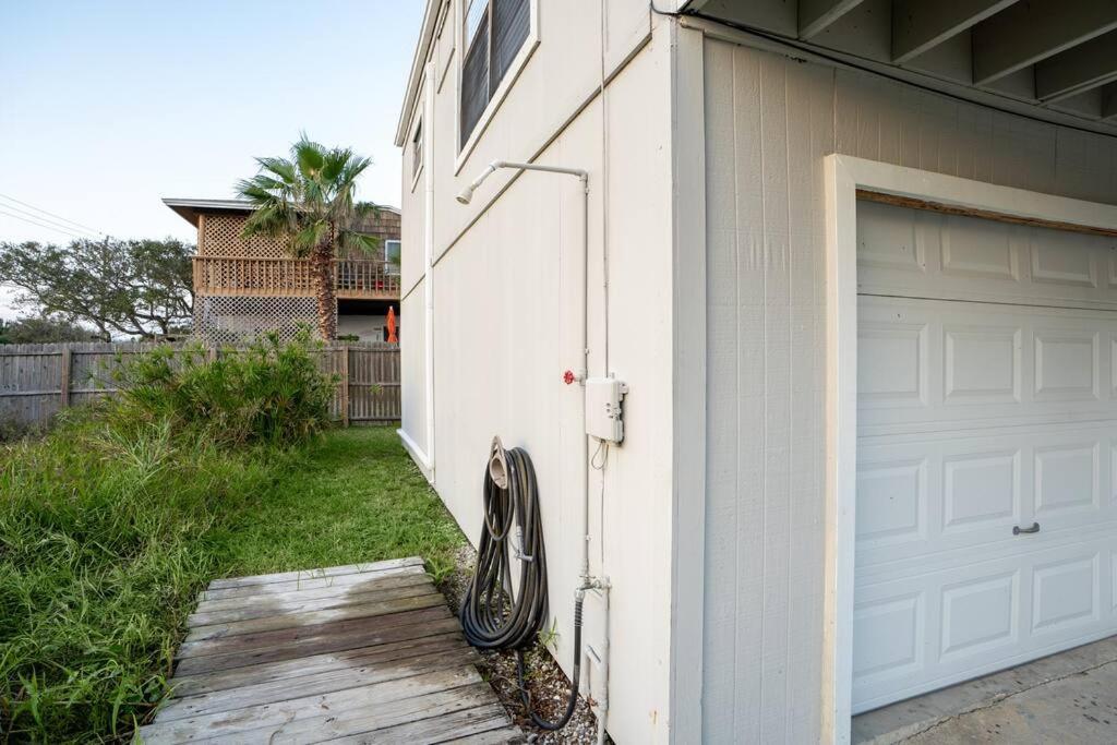 Crescent Bungalow C