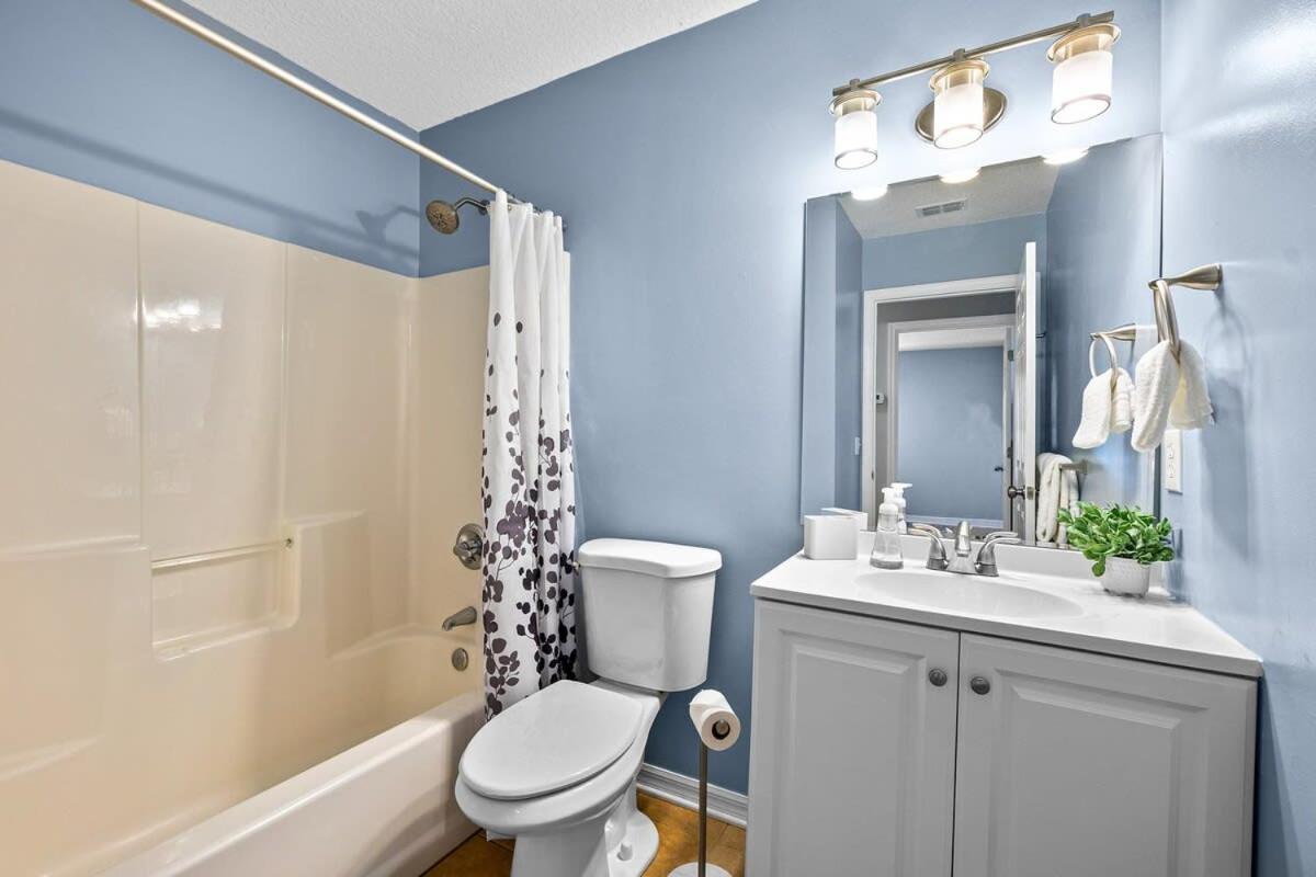 Holiday home Peaceful Pearl Retreat- 5 Minutes To Downtown, 10 Minutes To *