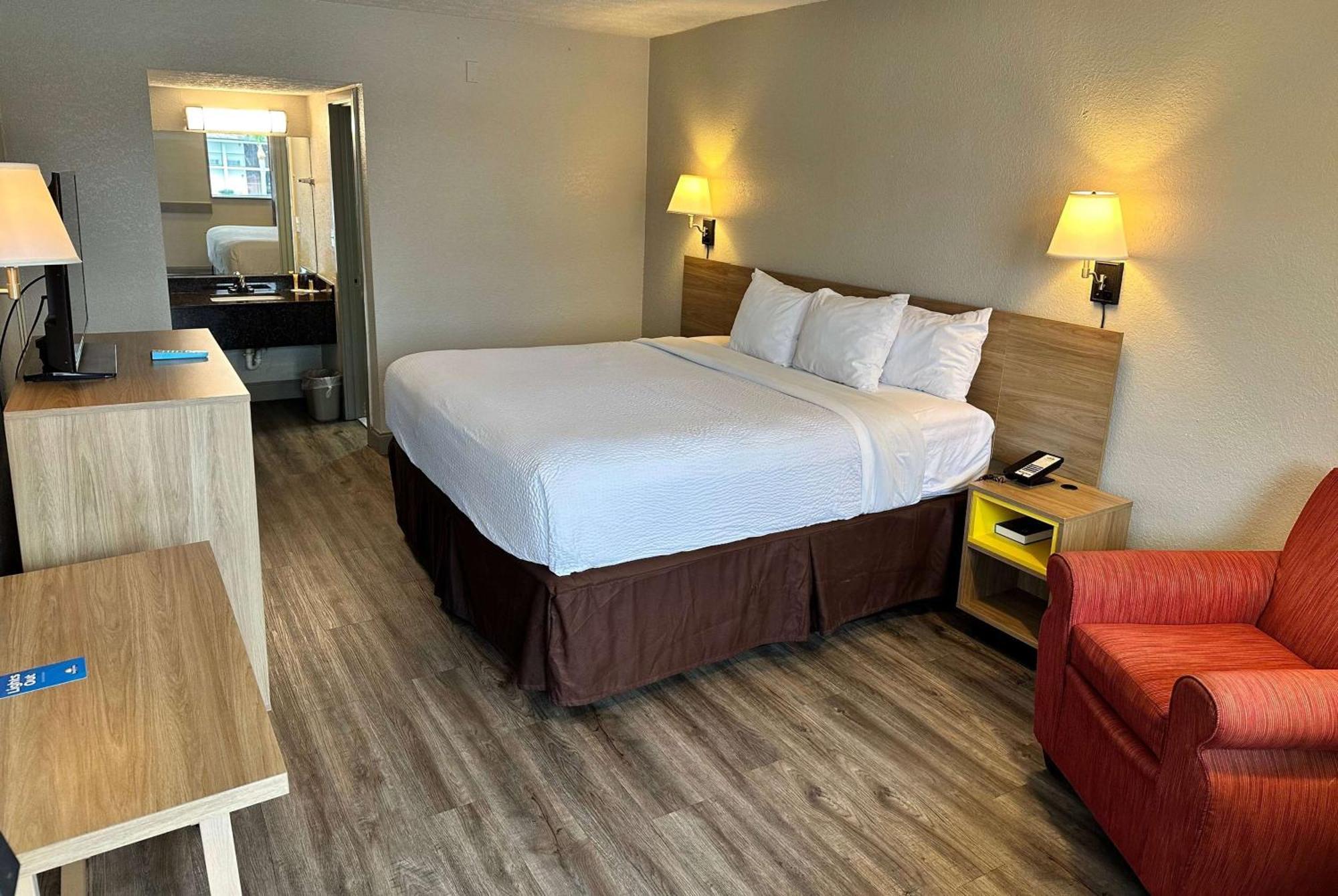 Days By Wyndham St Augustine I-95-outlet Mall