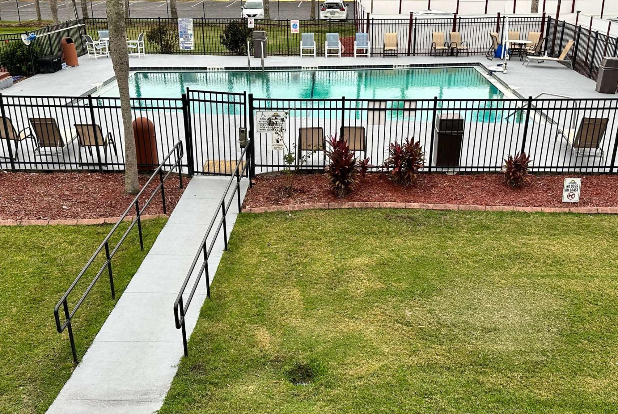 Days By Wyndham St Augustine I-95-outlet Mall 2*
