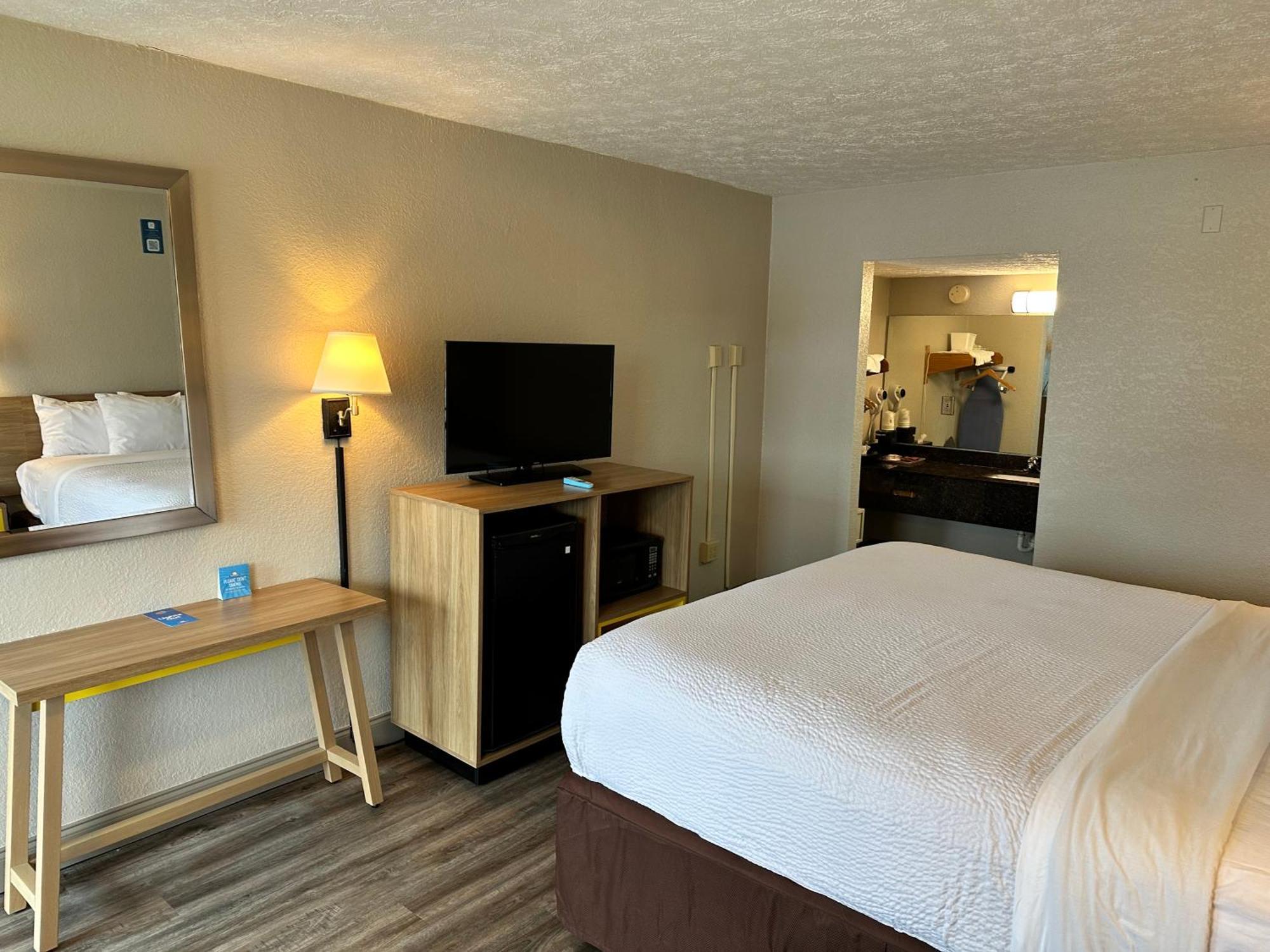Days By Wyndham St Augustine I-95-outlet Mall Hotel