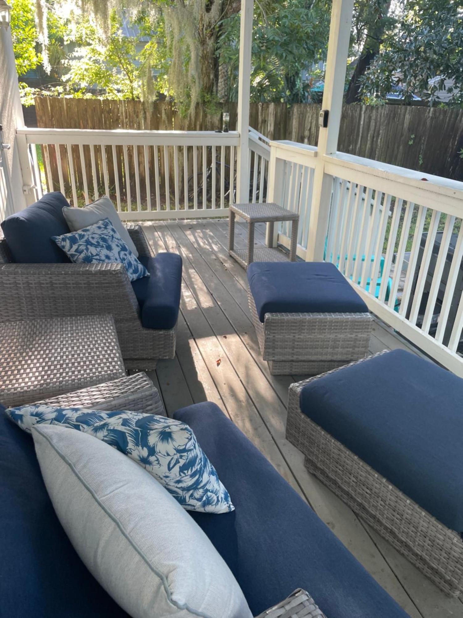Spacious Renovated 4br Downtown W Firepit Sleeps 8+