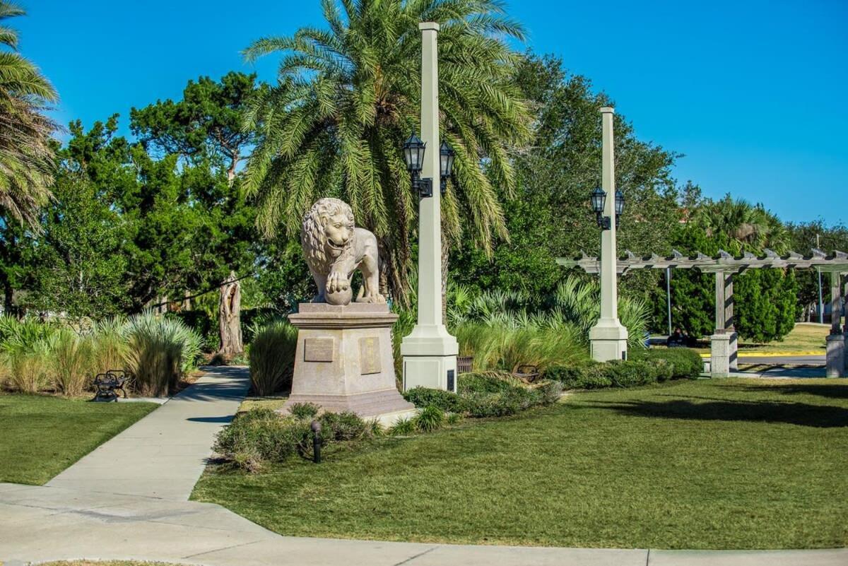 20 Hypolita - Luxury Downtown Apartment St. Augustine