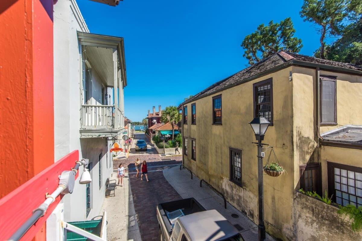 20 Hypolita - Luxury Downtown Apartment *
