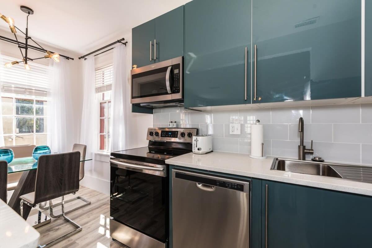 20 Hypolita - Luxury Downtown *