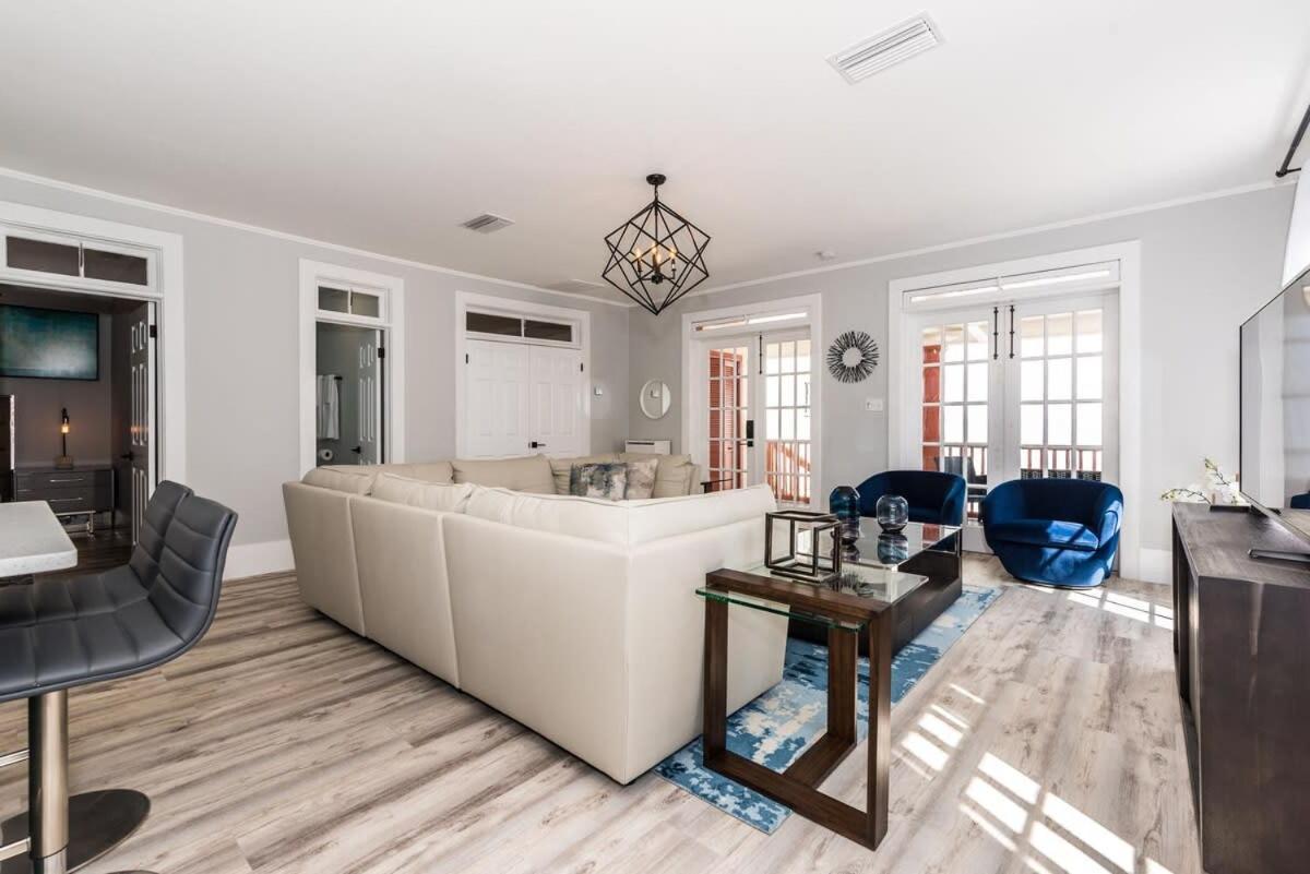 Apartment 20 Hypolita - Luxury Downtown