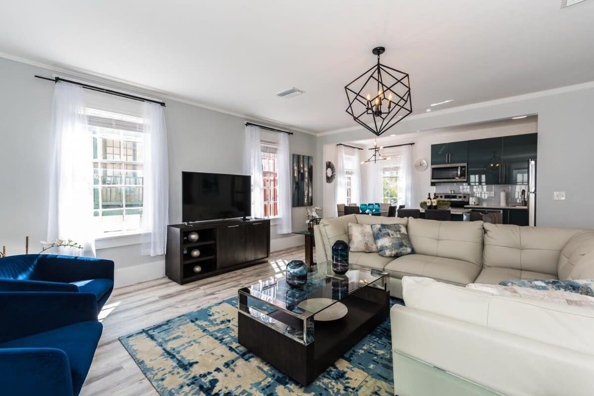 20 Hypolita - Luxury Downtown