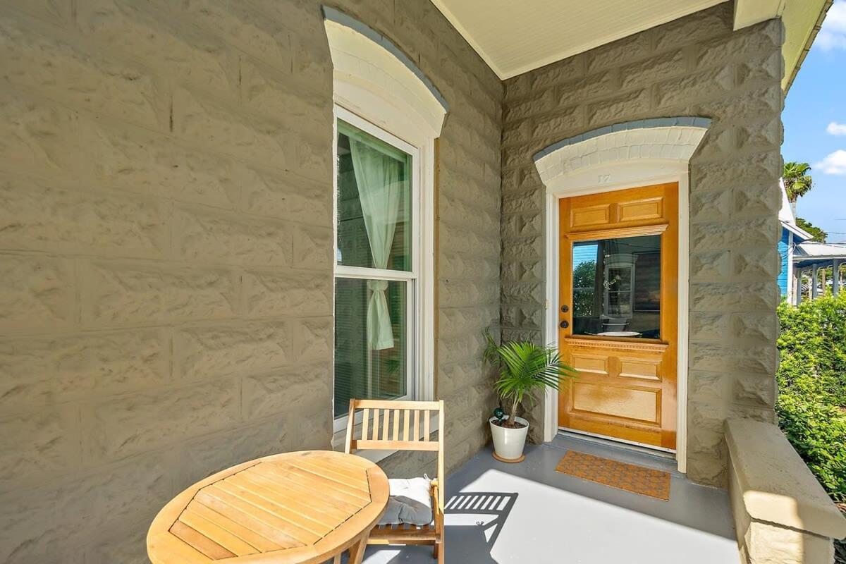 Holiday home The Old Mission Collection - Urban Oasis