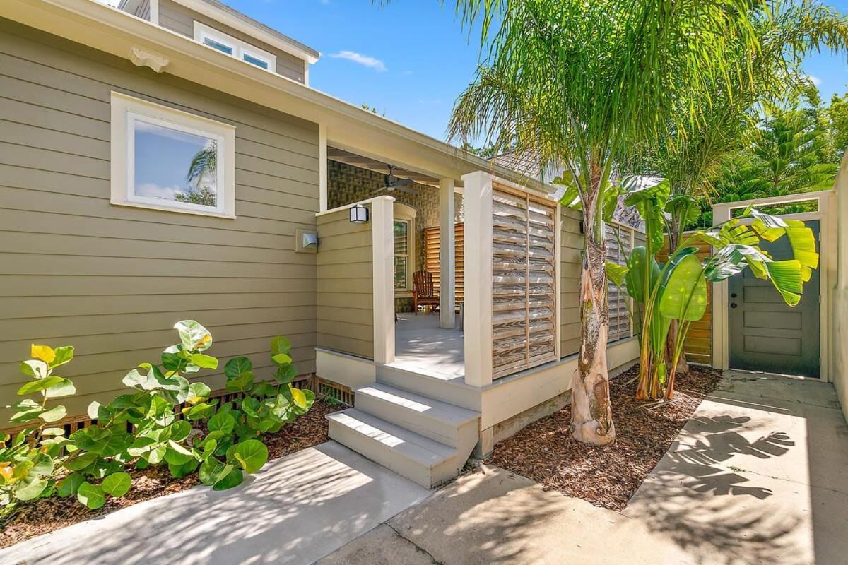 The Old Mission Collection - Urban Oasis Holiday home