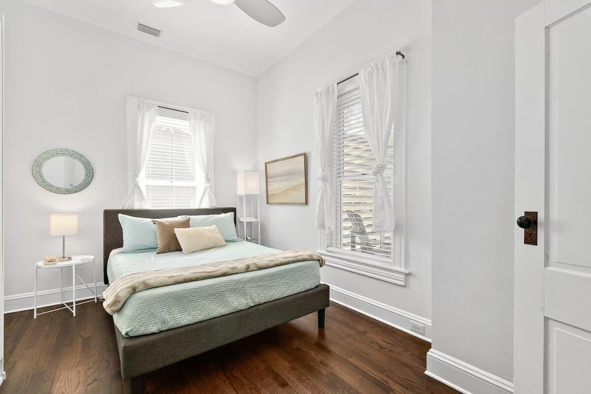 The Old Mission Collection - Urban Oasis Holiday home