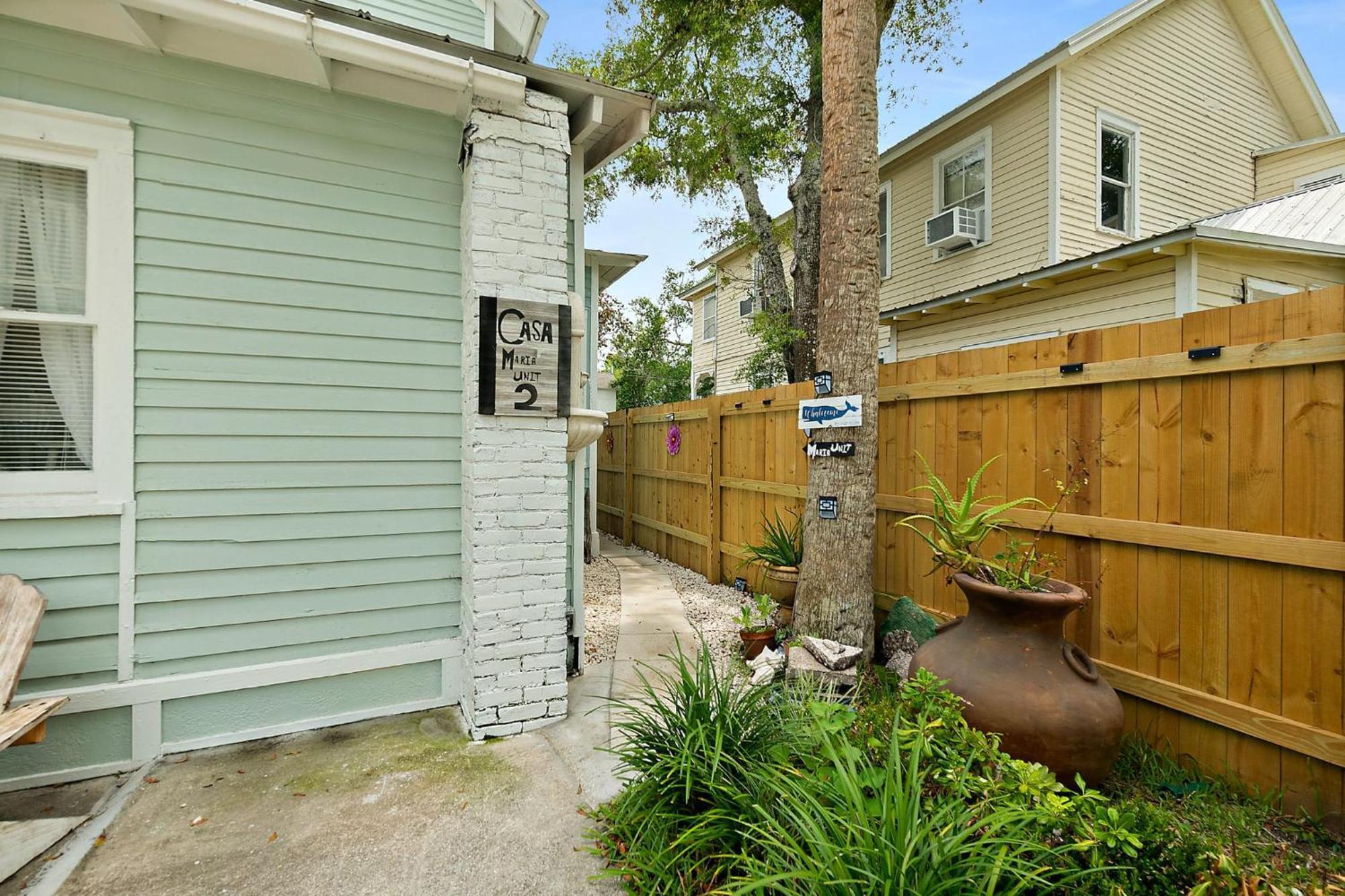 Apartment Casa Maria 2- Charming, Quaint Next To Everything Downtown!