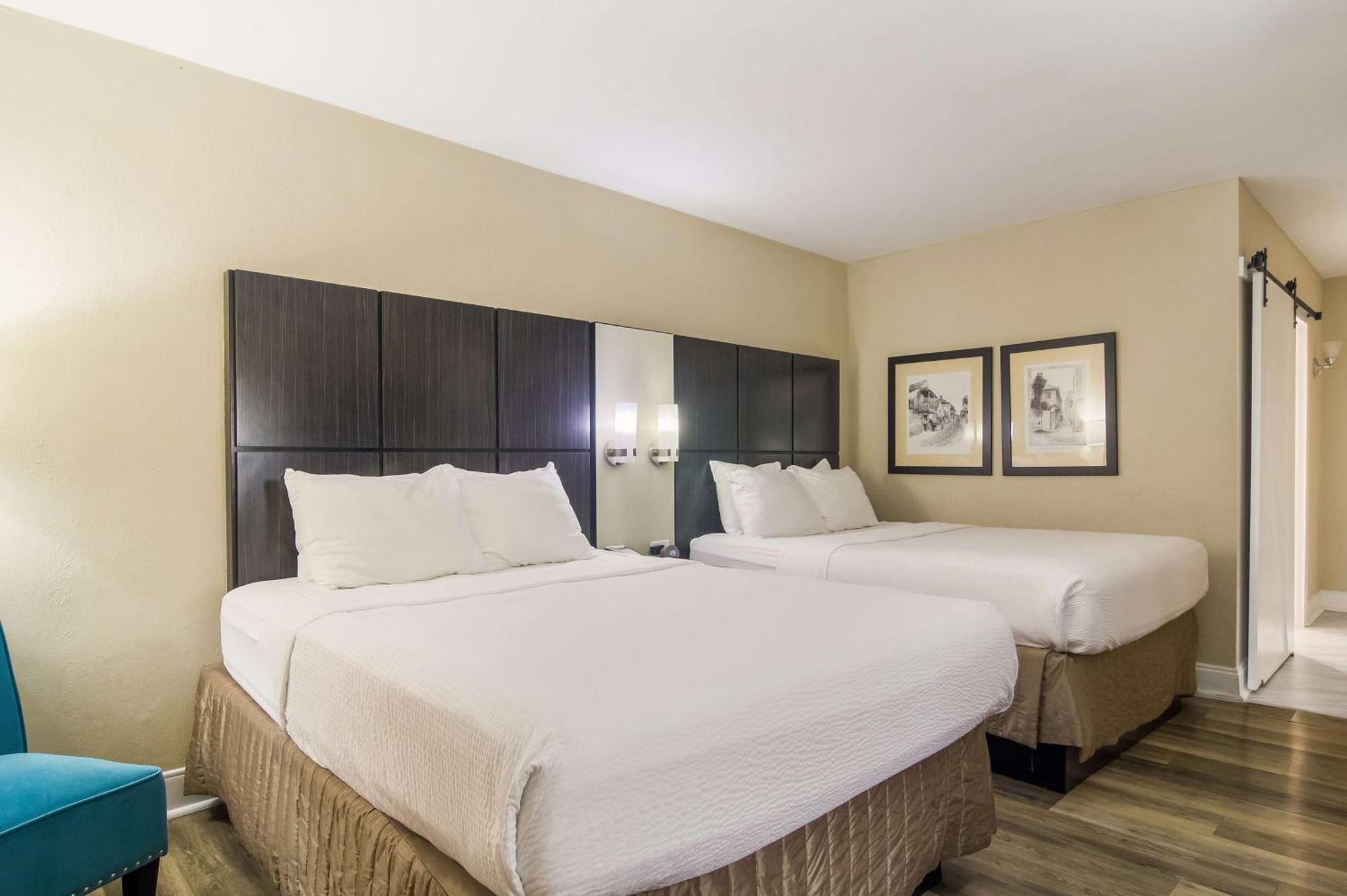Western Historic Bayfront 3*