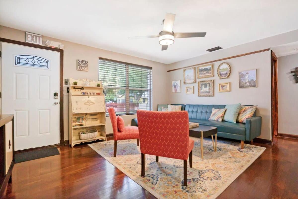 Eclectic Beauty, Heart Of Downtown St Aug *