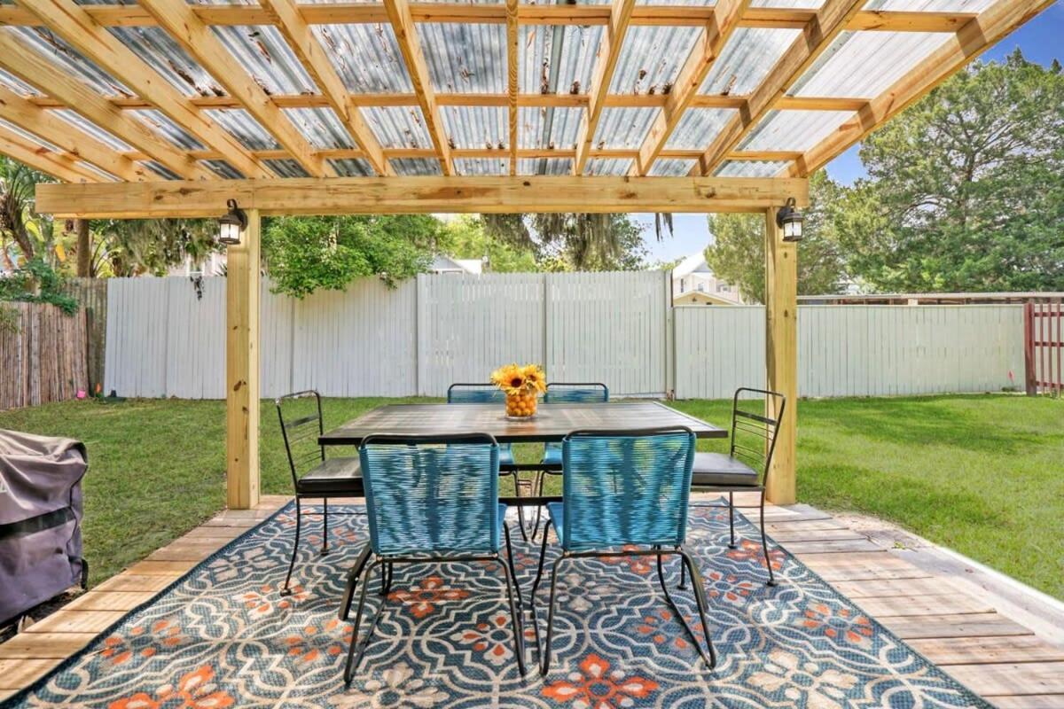 Holiday home Eclectic Beauty, Heart Of Downtown St Aug