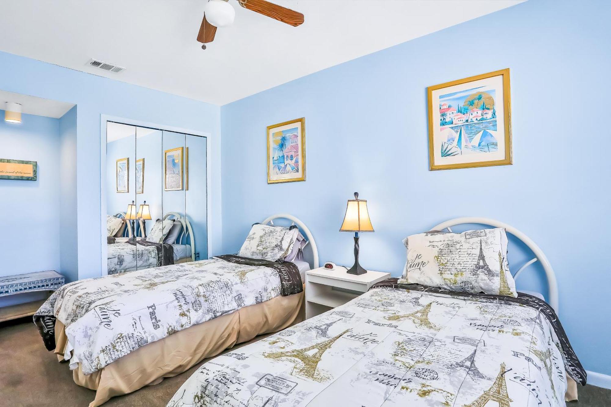 Ocean Villas *