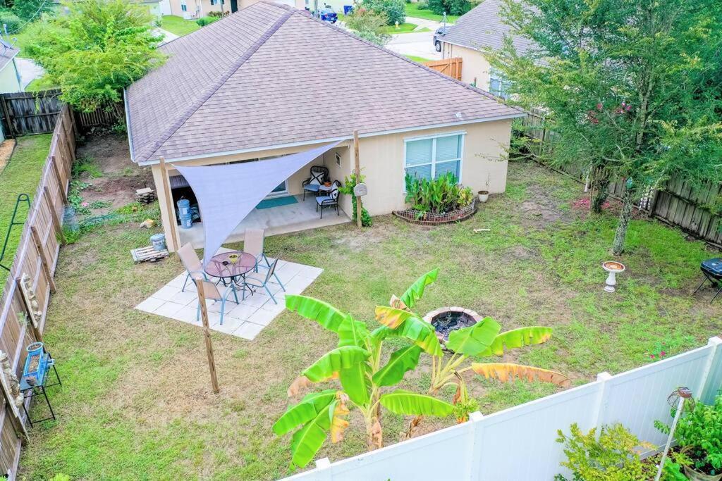 Pet-friendly 3 Bedroom Modern Space, 5 Min To Downtown Holiday home