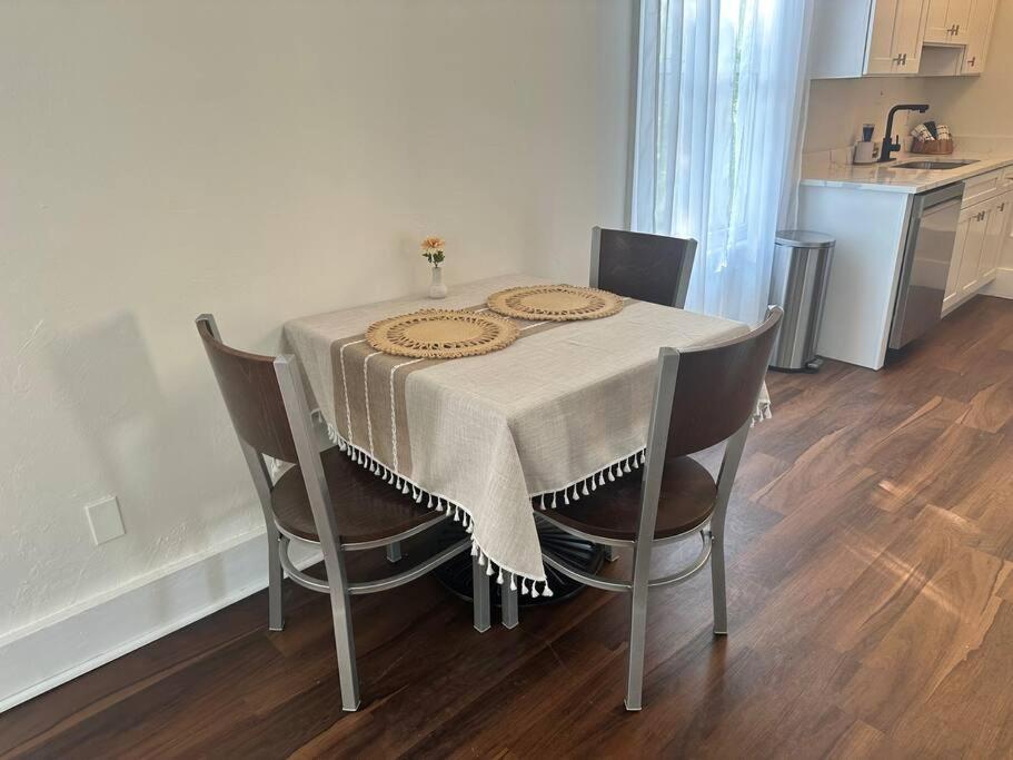 Cedar Street Retreat - Unit D *