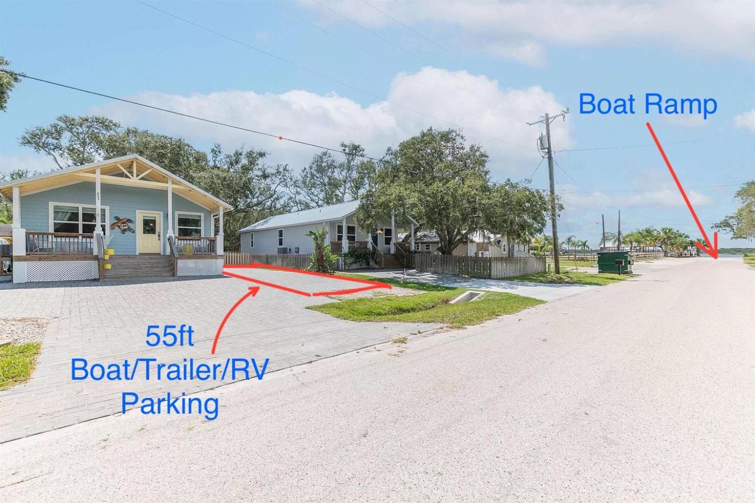 The Salty Anchor-walk To Beach-boat Ramp-dogs Ok *
