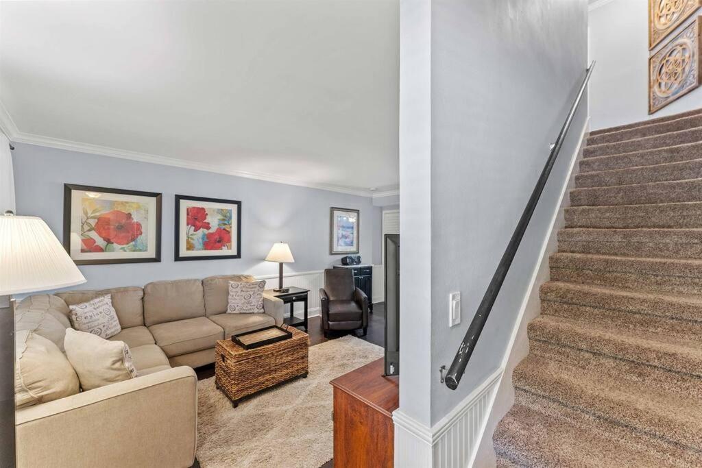 Dog-friendly Steps From The Grill And Patio Holiday home *