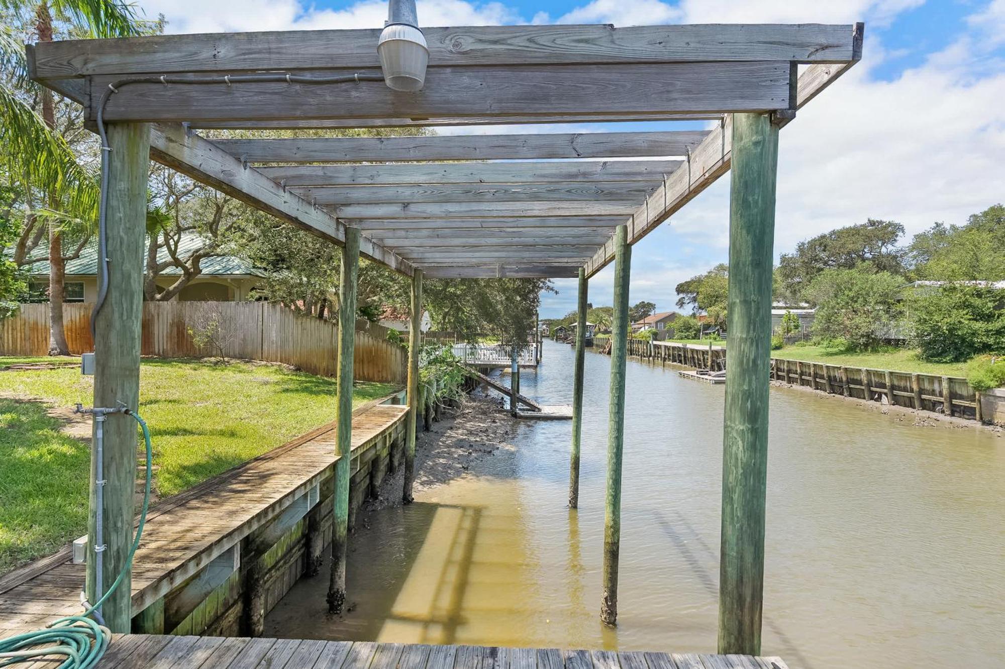 Pool + Hot Tub, Dock, Fishing, Near Beach! *