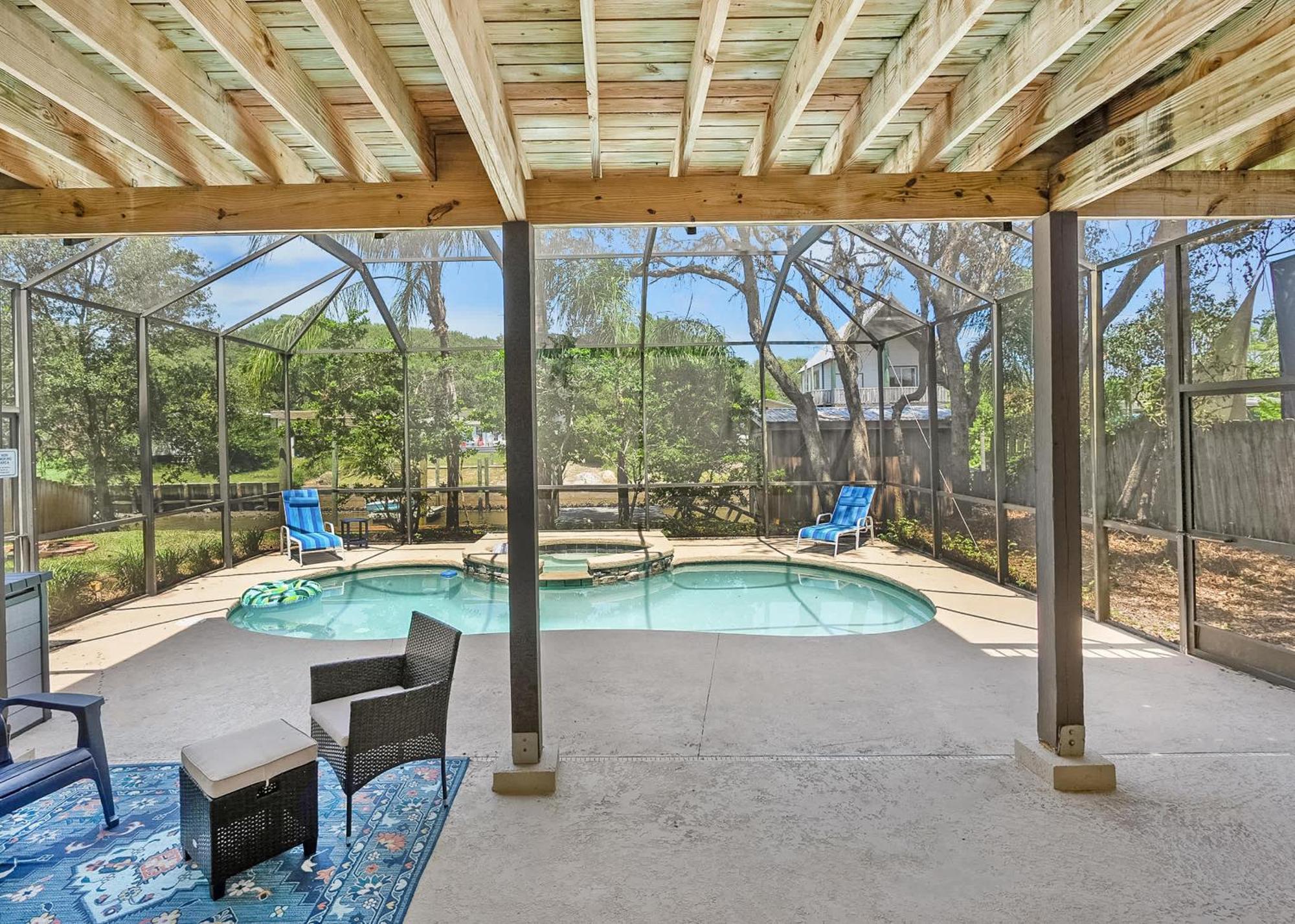 Pool + Hot Tub, Dock, Fishing, Near Beach! *