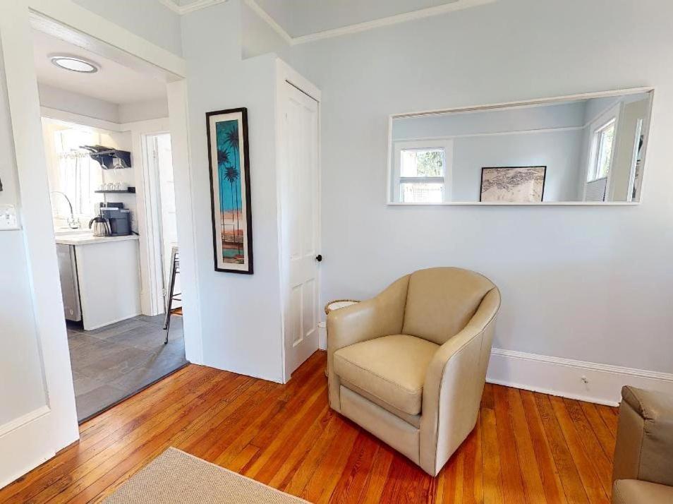 Holiday home Palm Paradise - Renovated 1891 Queen Anne - Historic Dt Quarter Mi Stroll - Only 3 Mi